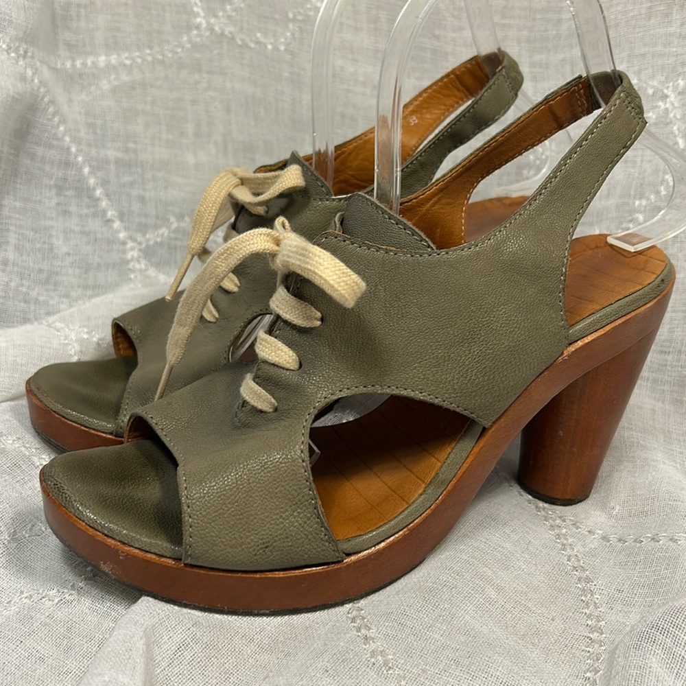 Chie Mihara leather and wooden heel shoes